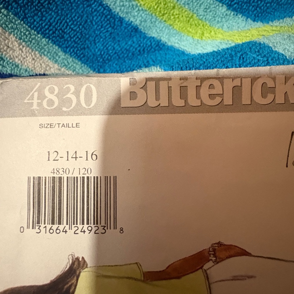 Butterick Women's Classic Blouse Pattern - Picture 2 of 4